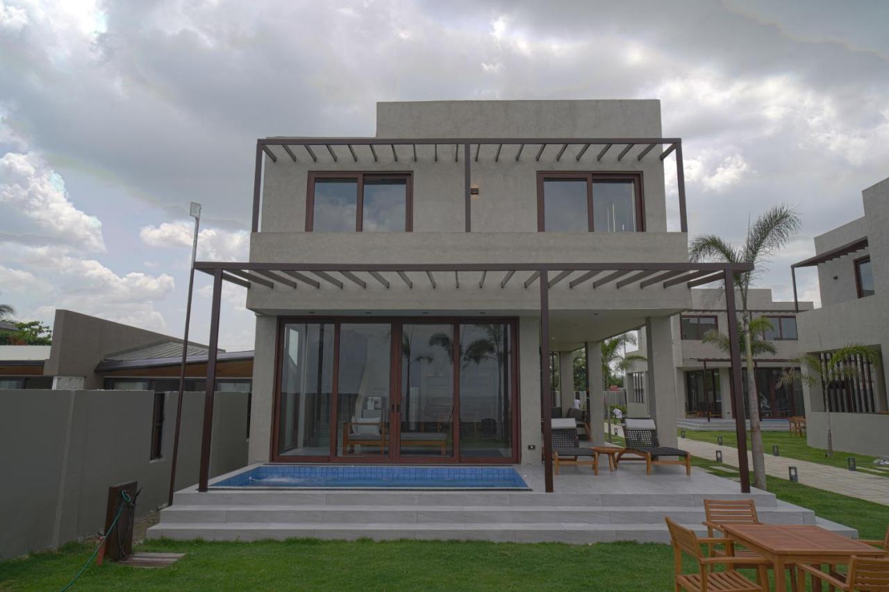 Araya Beach Casas Batangas Exterior foto