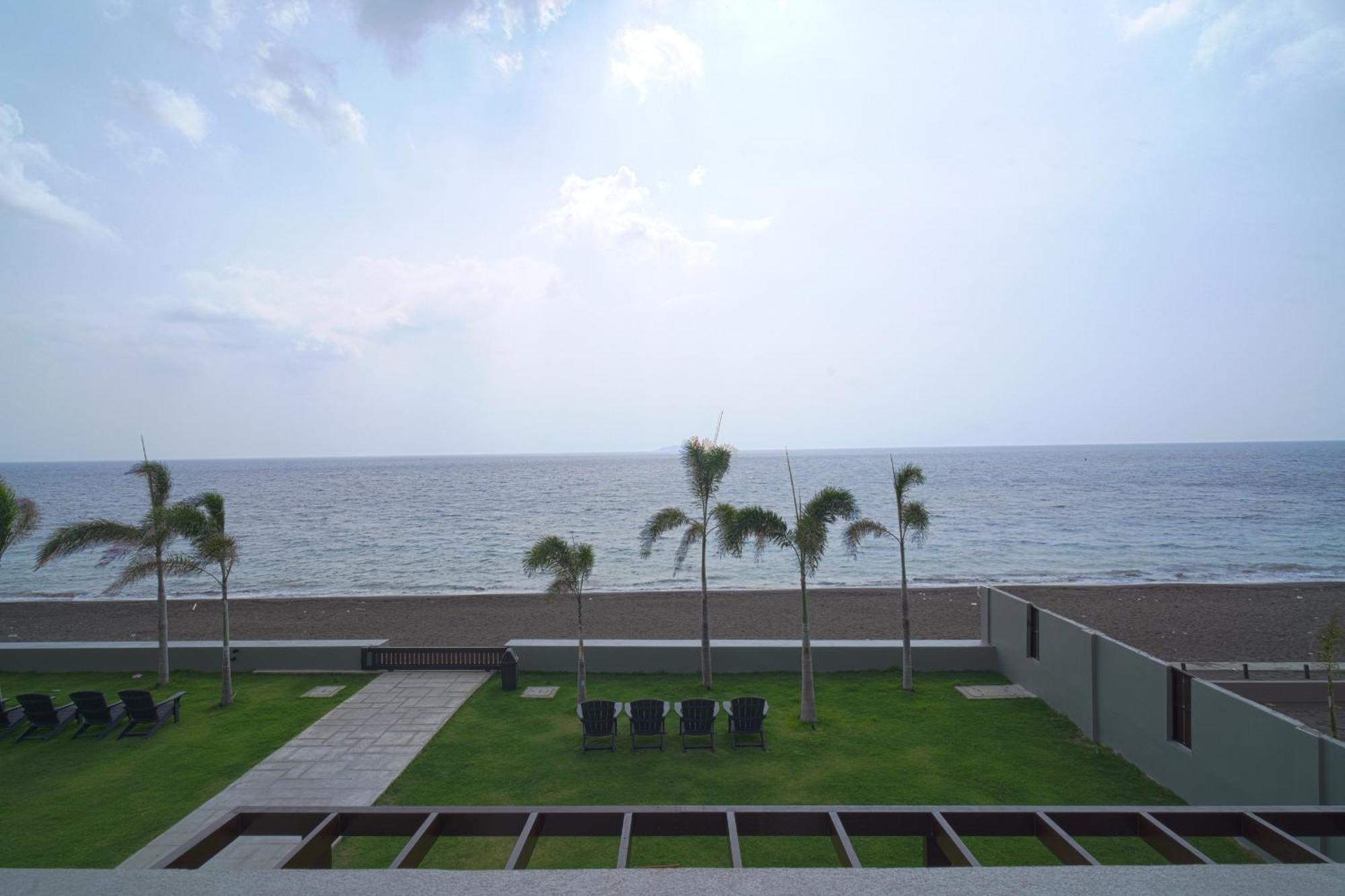 Araya Beach Casas Batangas Exterior foto